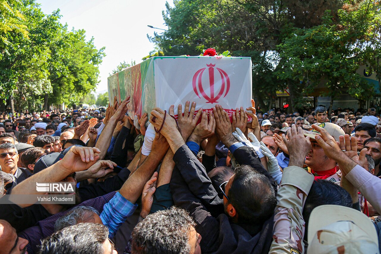 تصاویر: تشییع پیکر «محمدمهدی احمدی» که در نبرد با طالبان شهید شد