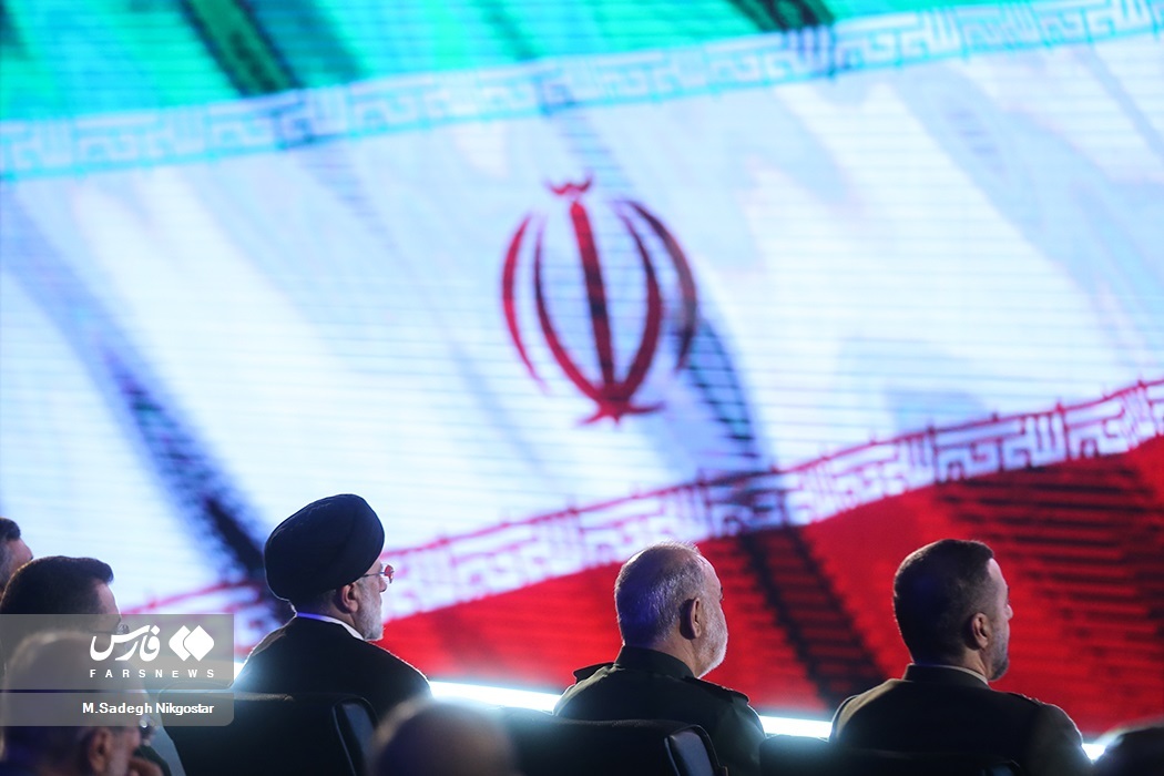 تصاویر: رونمایی از موشک هایپرسونیک «فتاح»