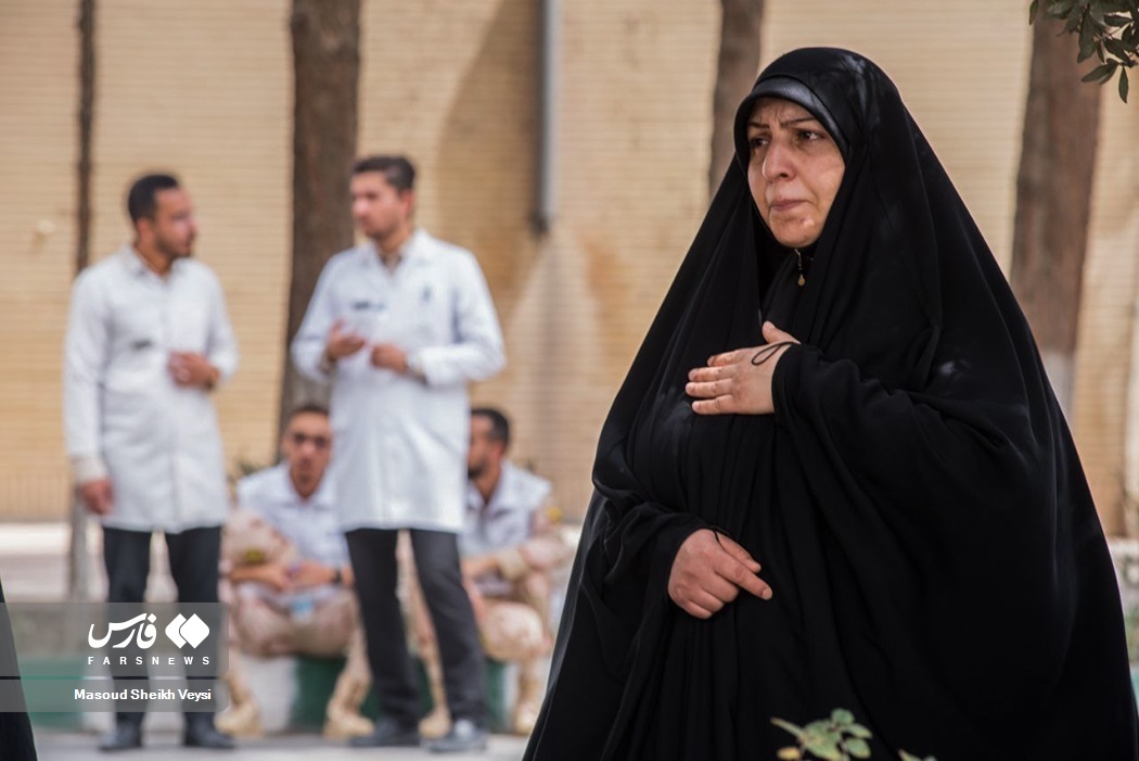 تصاویر: تشییع پیکر ۵ شهید مرزبانی در «زاهدان»