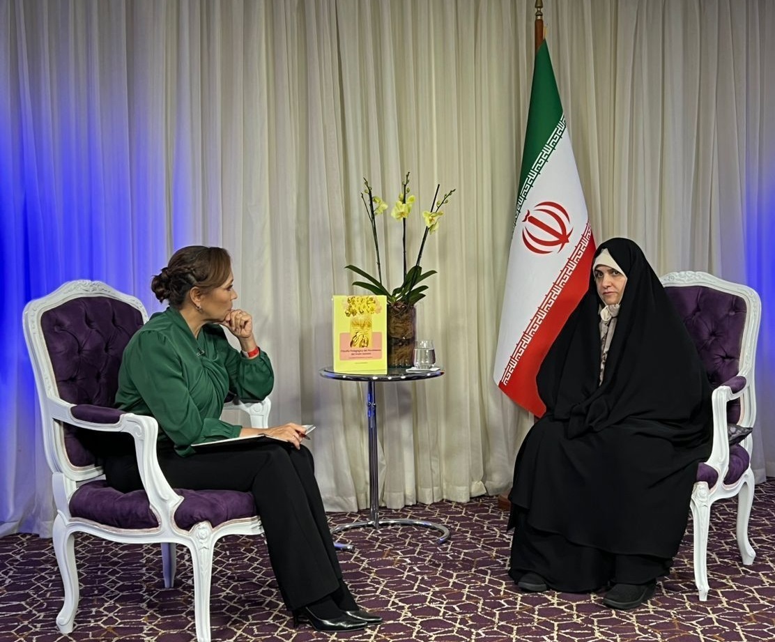 تصاویر: مصاحبه شبکه تلویزیونی ونزوئلا با جمیله علم الهدی