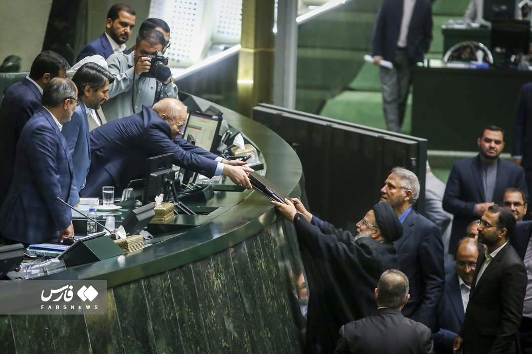 تصاویر: جلسه علنی مجلس شورای اسلامی با حضور رئیس جمهور