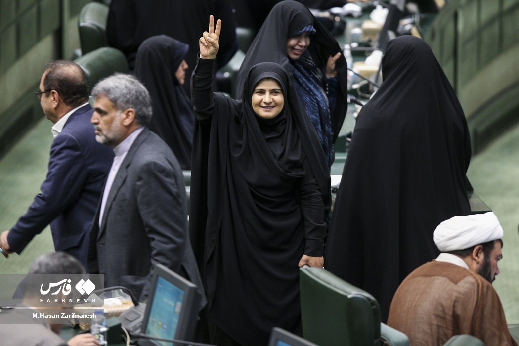 تصاویر: جلسه علنی مجلس شورای اسلامی با حضور رئیس جمهور