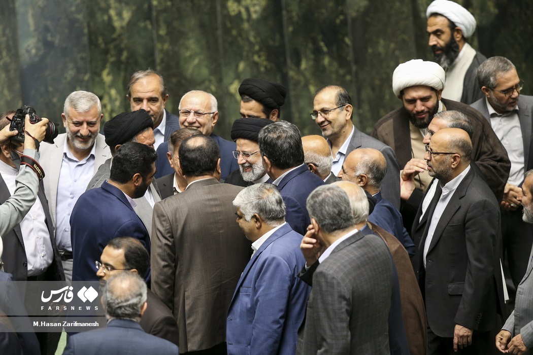تصاویر: جلسه علنی مجلس شورای اسلامی با حضور رئیس جمهور