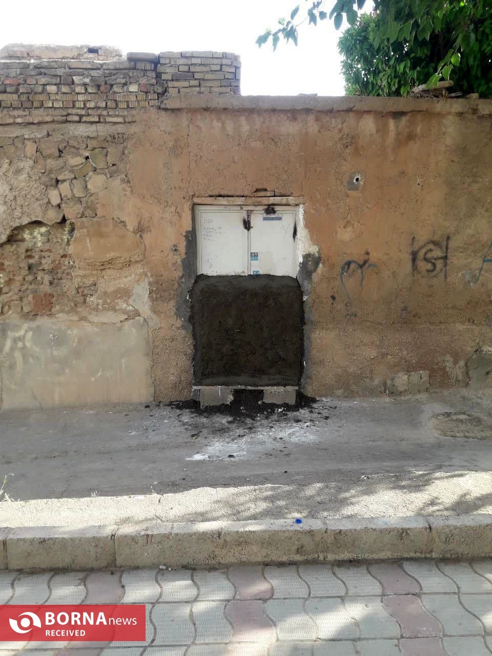 شروع مجدد تخریب‌ها در بافت تاریخی شیراز / جلوی درب خانه‌های تخلیه شده با آجر و سیمان مسدود شد