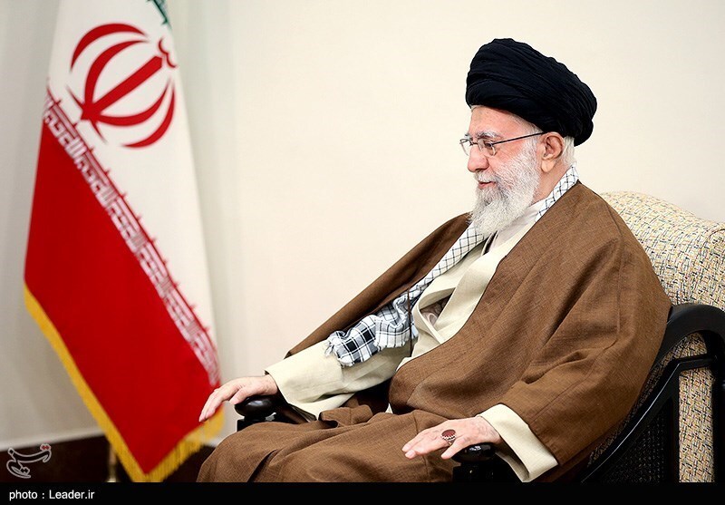 تصاویر: دیدار سلطان عمان و هیأت همراه با مقام معظم رهبری