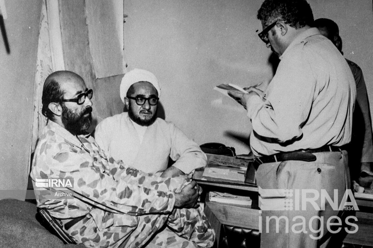 تصاویر: «مصطفی چمران»