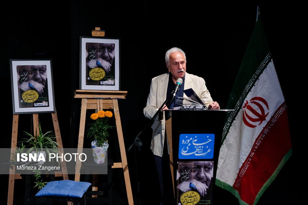 تصاویر: نکوداشت عزت الله انتظامی در سالروز ۹۹ سالگی