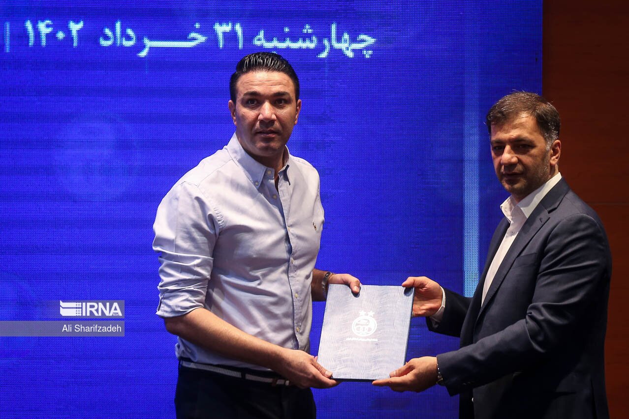 تصاویر: معارفه سرمربی جدید استقلال