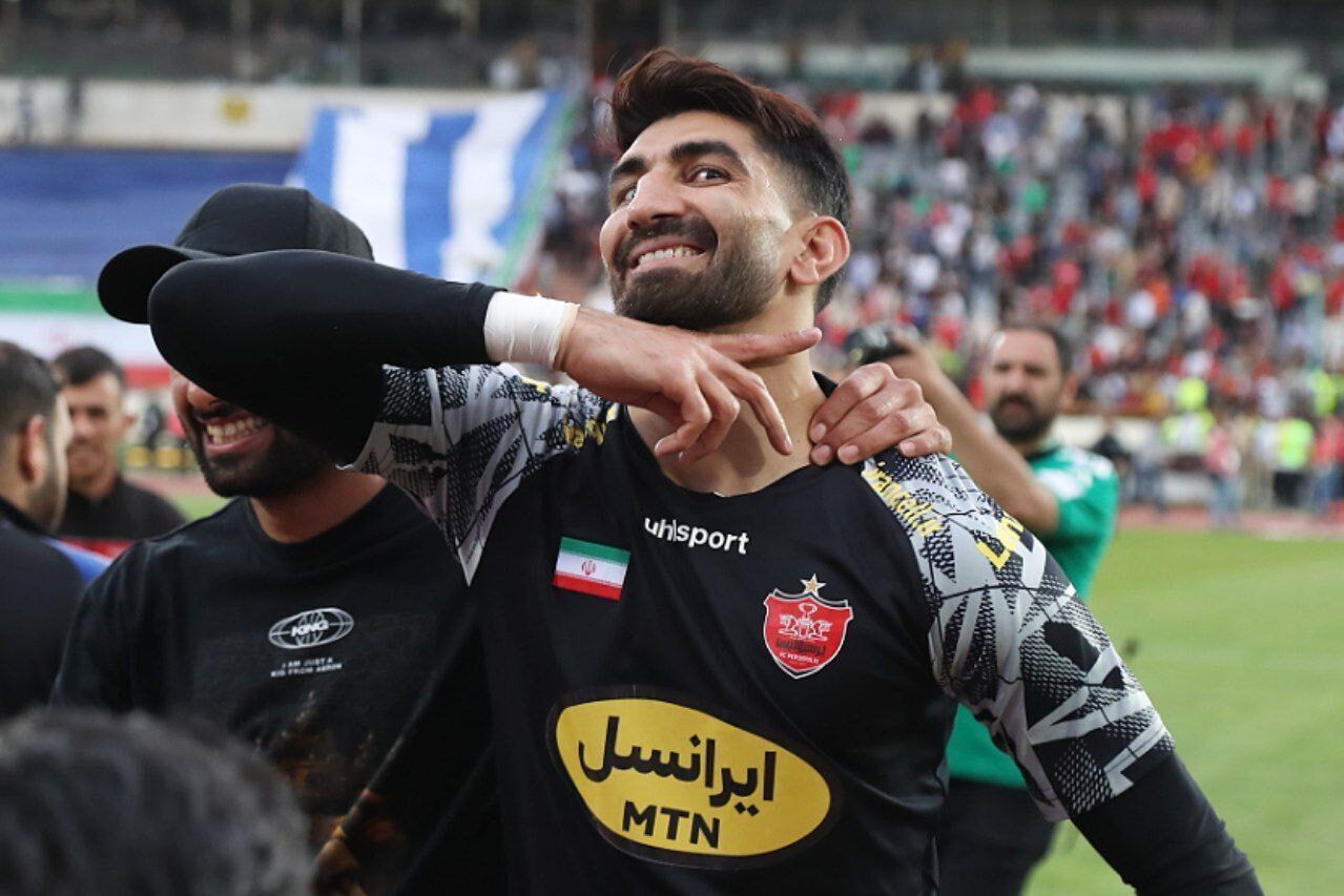 ایرنا: هواداران پرسپولیس مانع انتقال بیرانوند به استقلال شدند