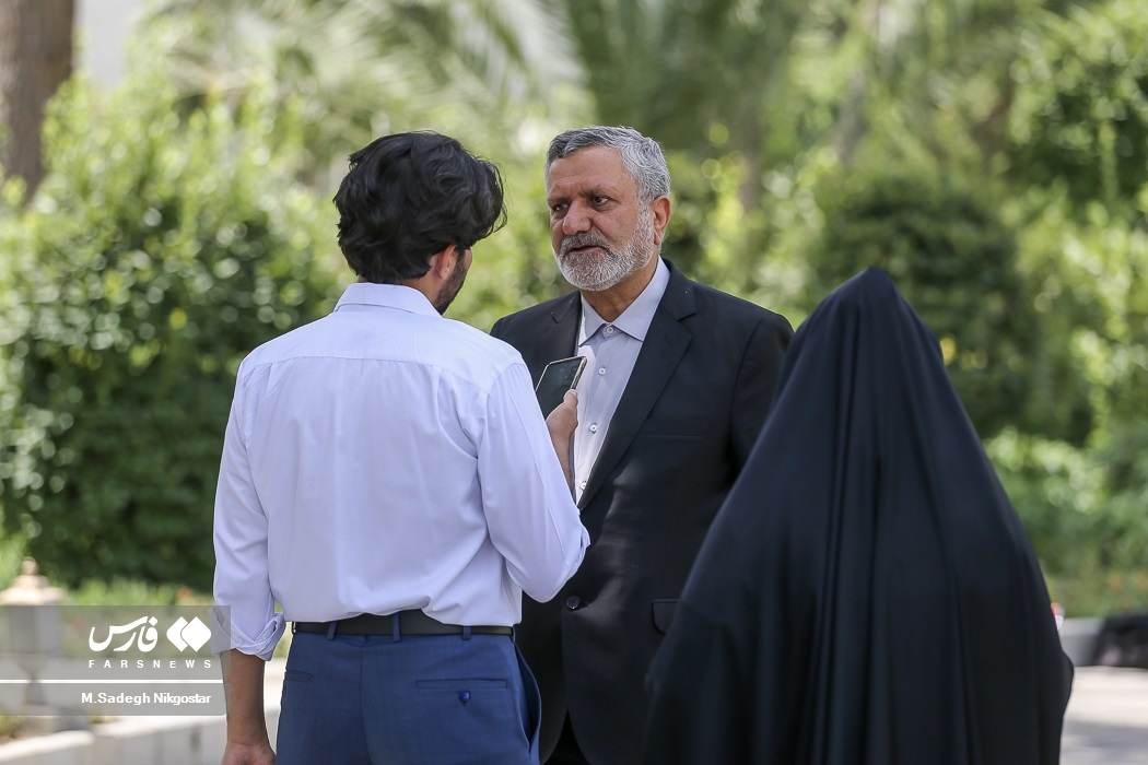 تصاویر: حاشیه جلسه هیئت دولت