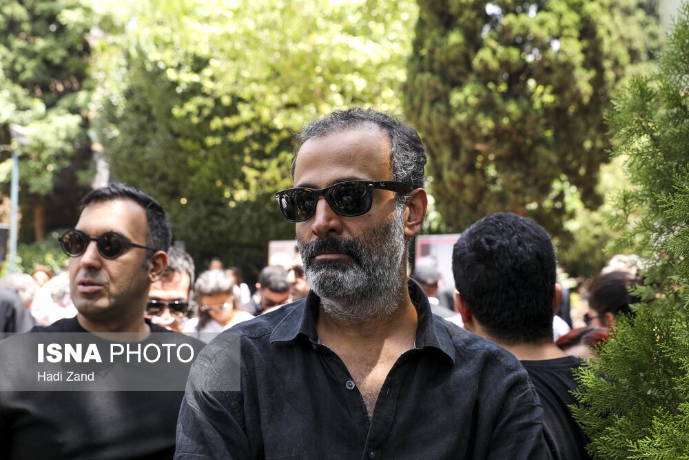 تصاویر: بدرقه پیکر خسرو حسن‌زاده در خانه هنرمندان