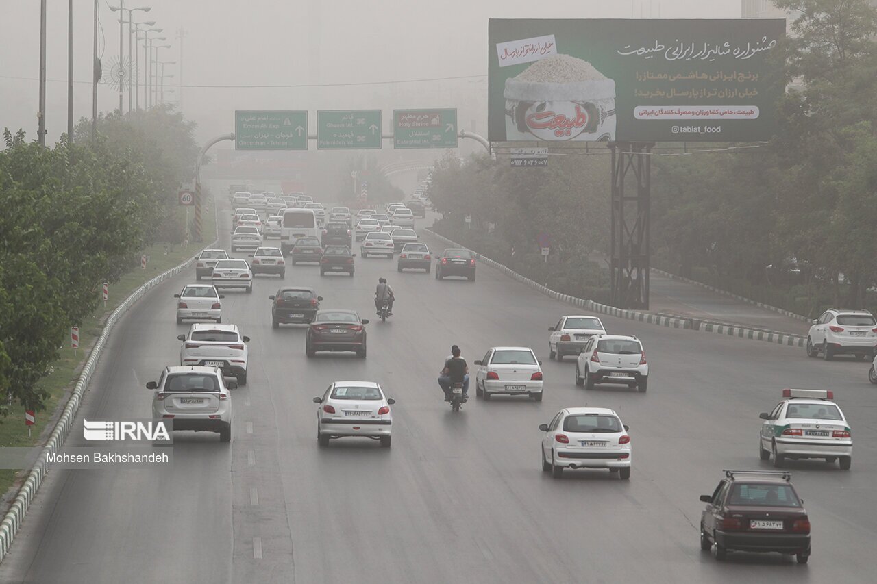 تصاویر: وضعیت بحرانی هوا در مشهد