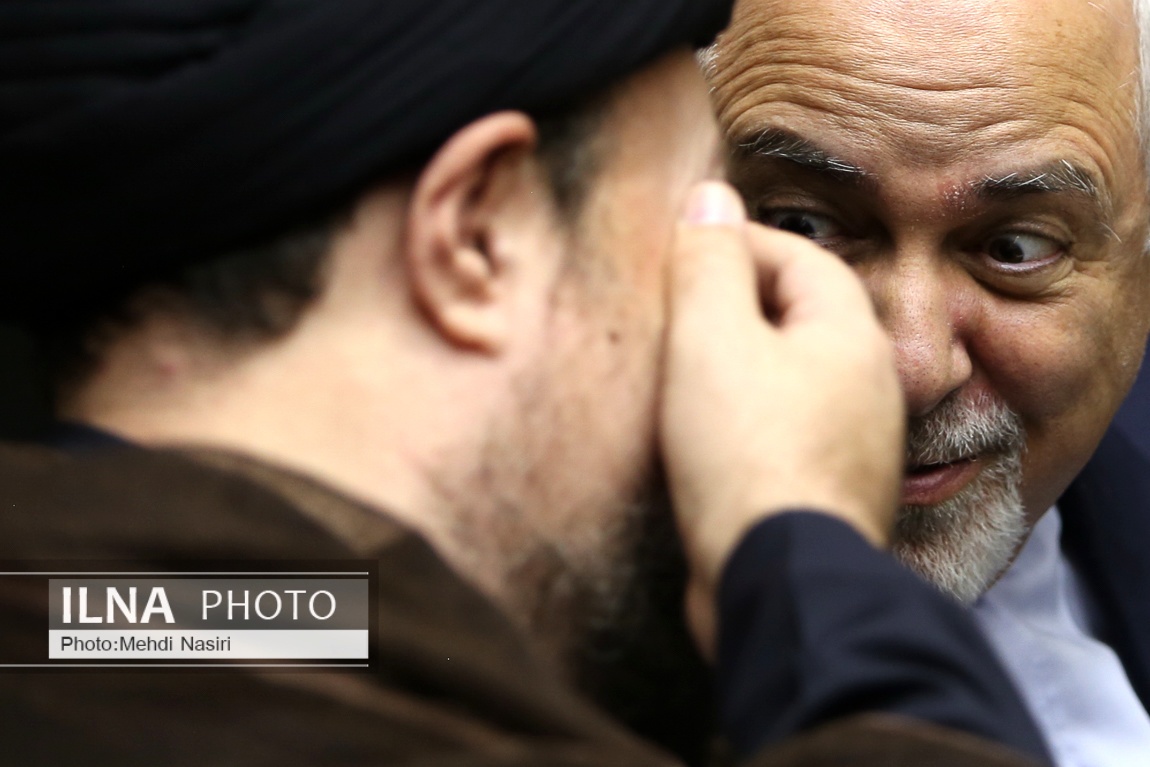 تصاویر:  مراسم ختم مادر اسحاق جهانگیری