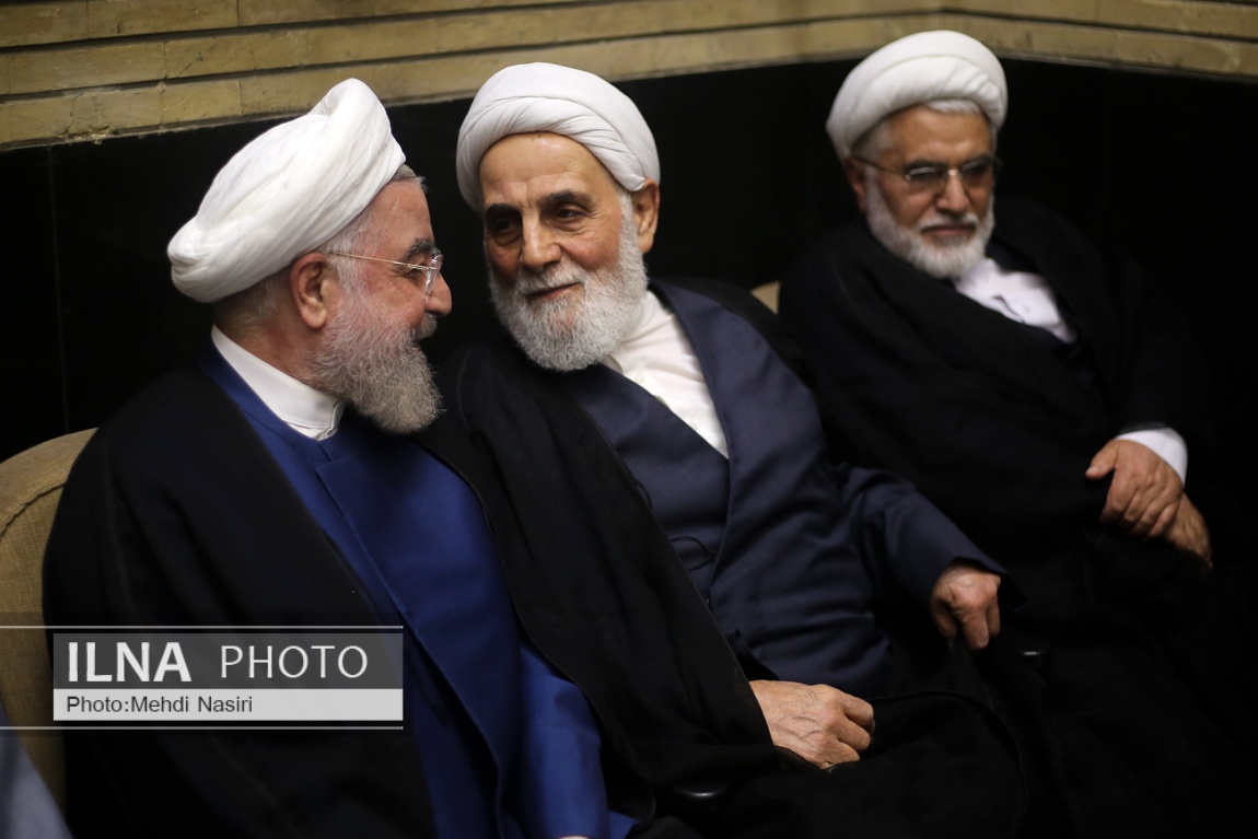 تصاویر:  مراسم ختم مادر اسحاق جهانگیری