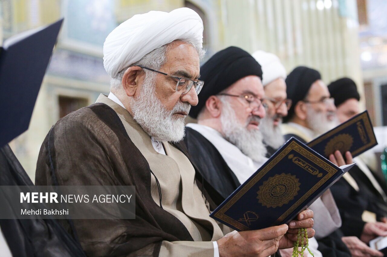 تصاویر: مراسم بزرگداشت ارتحال «حجت الاسلام و المسلمین آشتیانی»