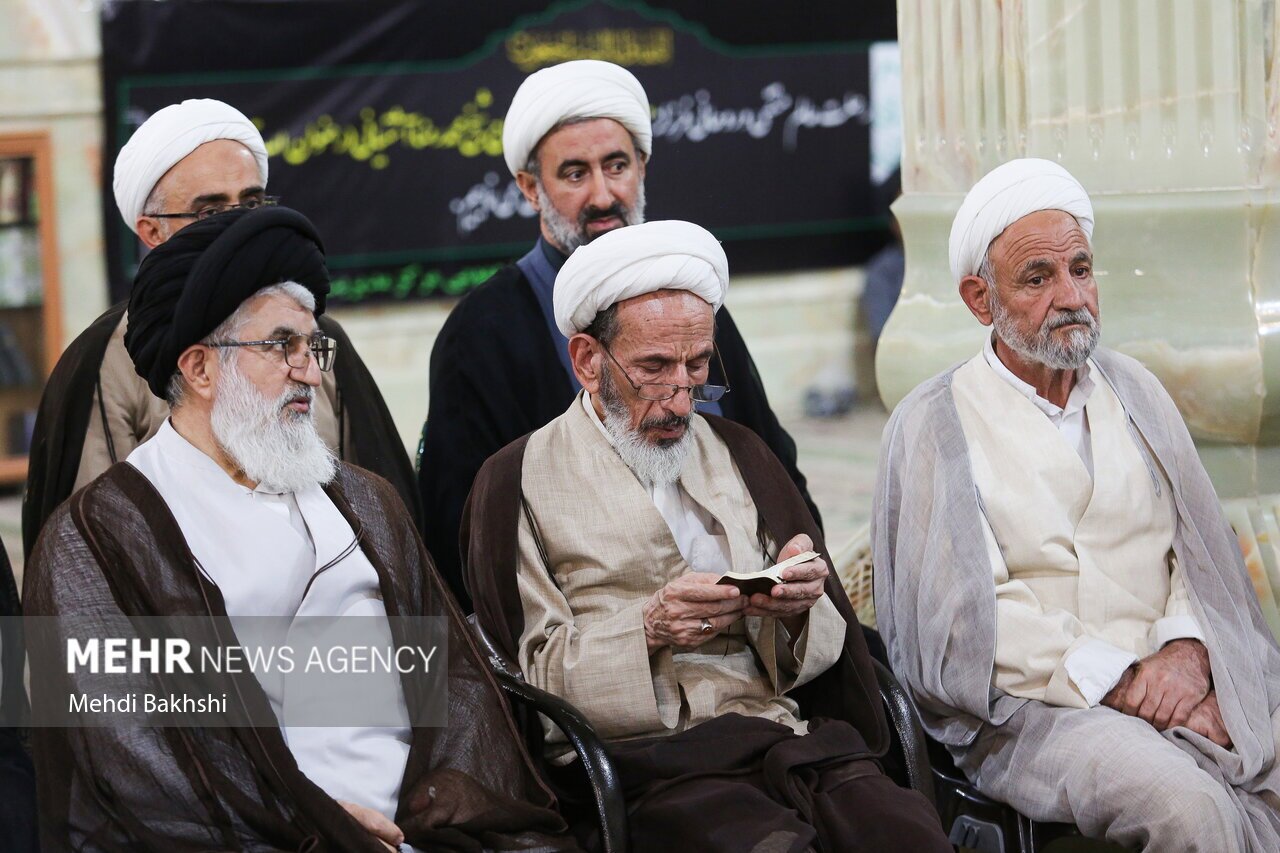 تصاویر: مراسم بزرگداشت ارتحال «حجت الاسلام و المسلمین آشتیانی»