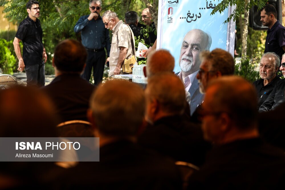 تصاویر: مراسم تشییع پیکر ایرج تقی پور