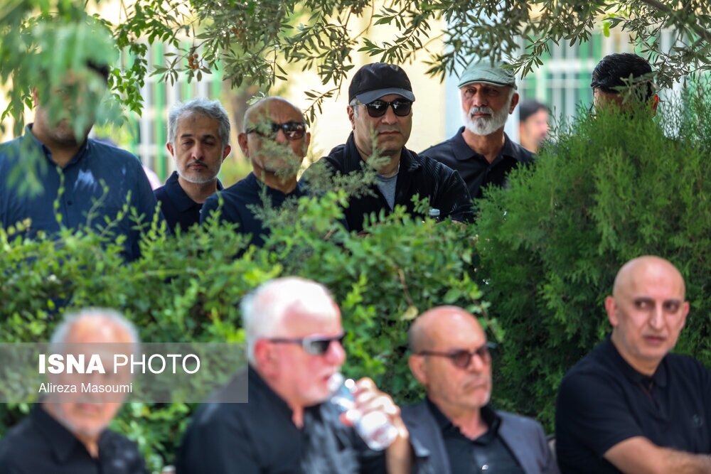 تصاویر: مراسم تشییع پیکر ایرج تقی پور