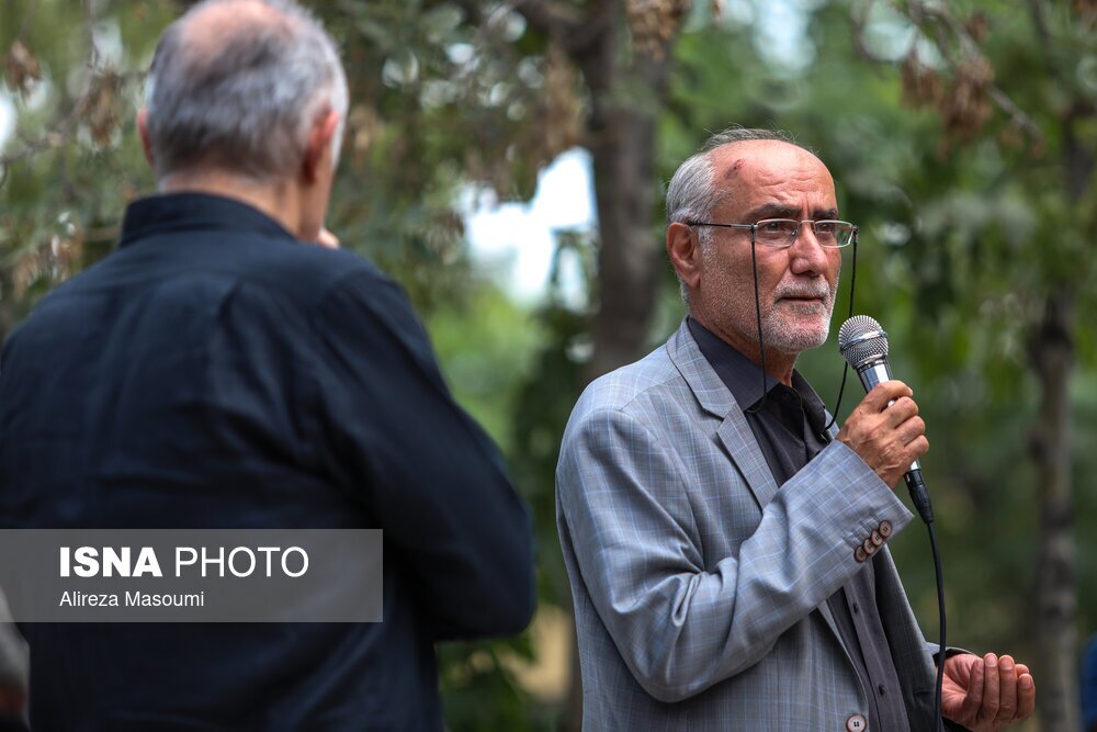 تصاویر: مراسم تشییع پیکر ایرج تقی پور