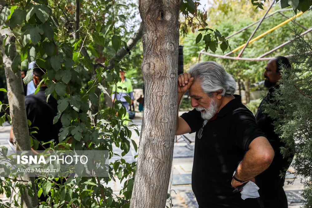 تصاویر: مراسم تشییع پیکر ایرج تقی پور