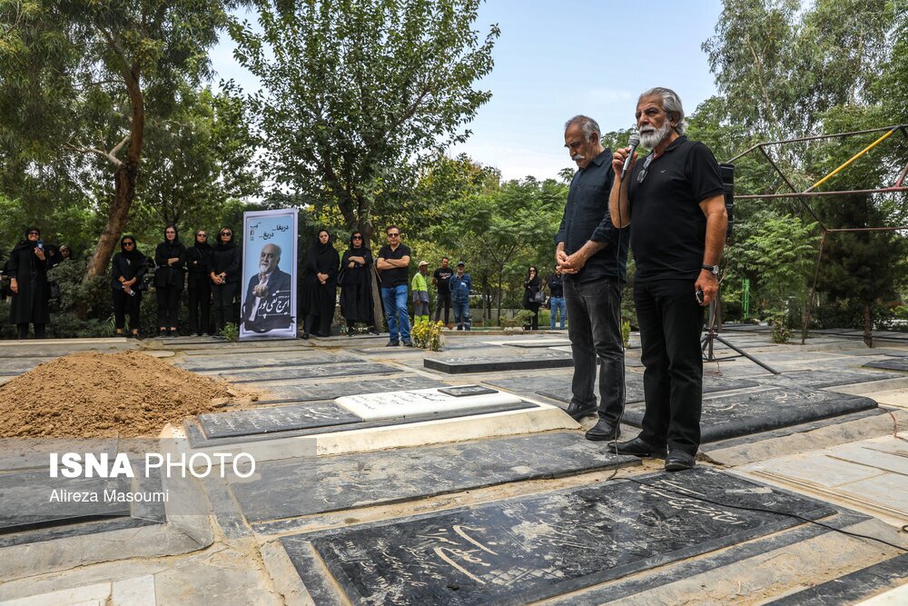 تصاویر: مراسم تشییع پیکر ایرج تقی پور