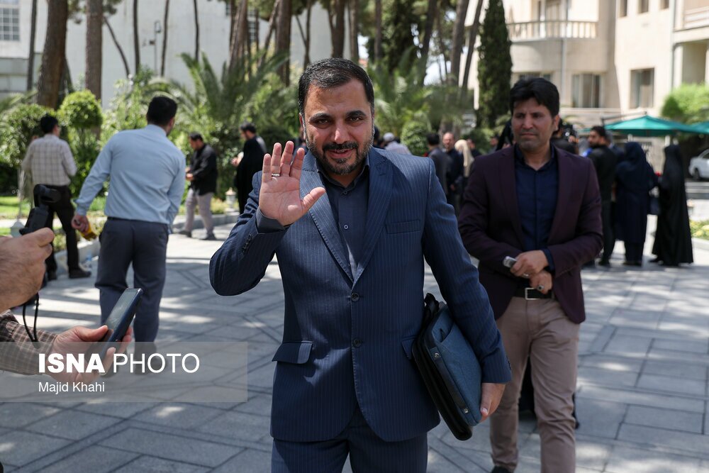 تصاویر: حاشیه جلسه هیات دولت -۱۱ مرداد