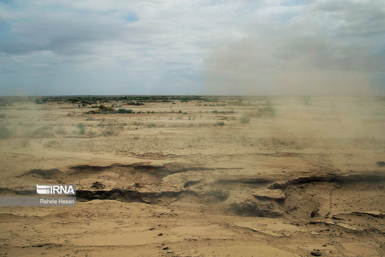 تصاویر: بیابان در کمین گلستان سبز