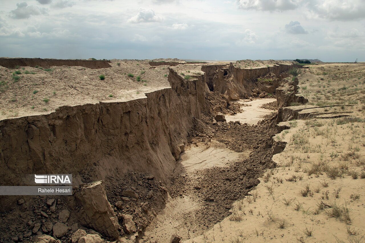 تصاویر: بیابان در کمین گلستان سبز