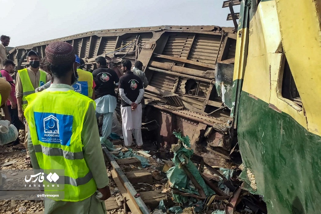 تصاویر:  سانحه قطار در پاکستان