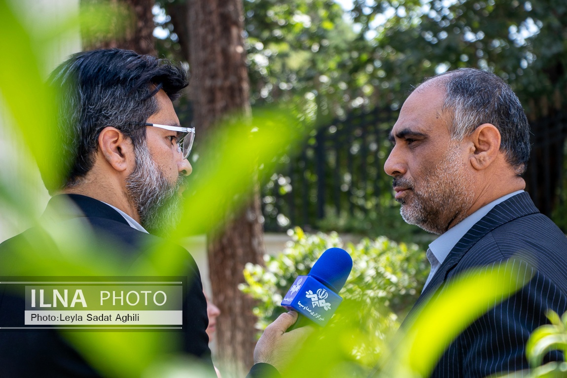 تصاویر: حاشیه هیئت دولت - ۲۵ مرداد