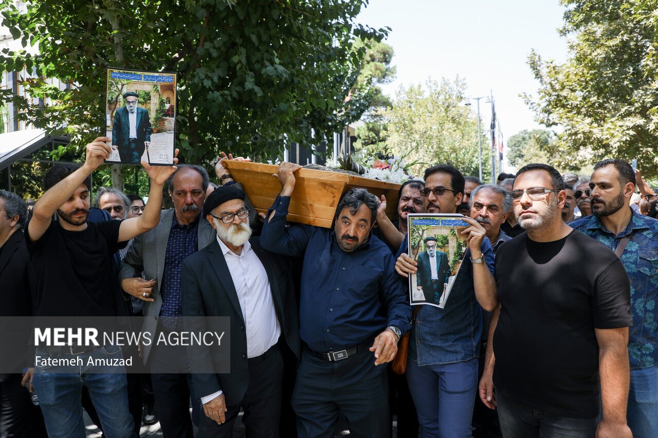 تصاویر: تشییع پیکر مرحوم محمدعلی اسماعیلی نوازنده پیشکسوت تمبک