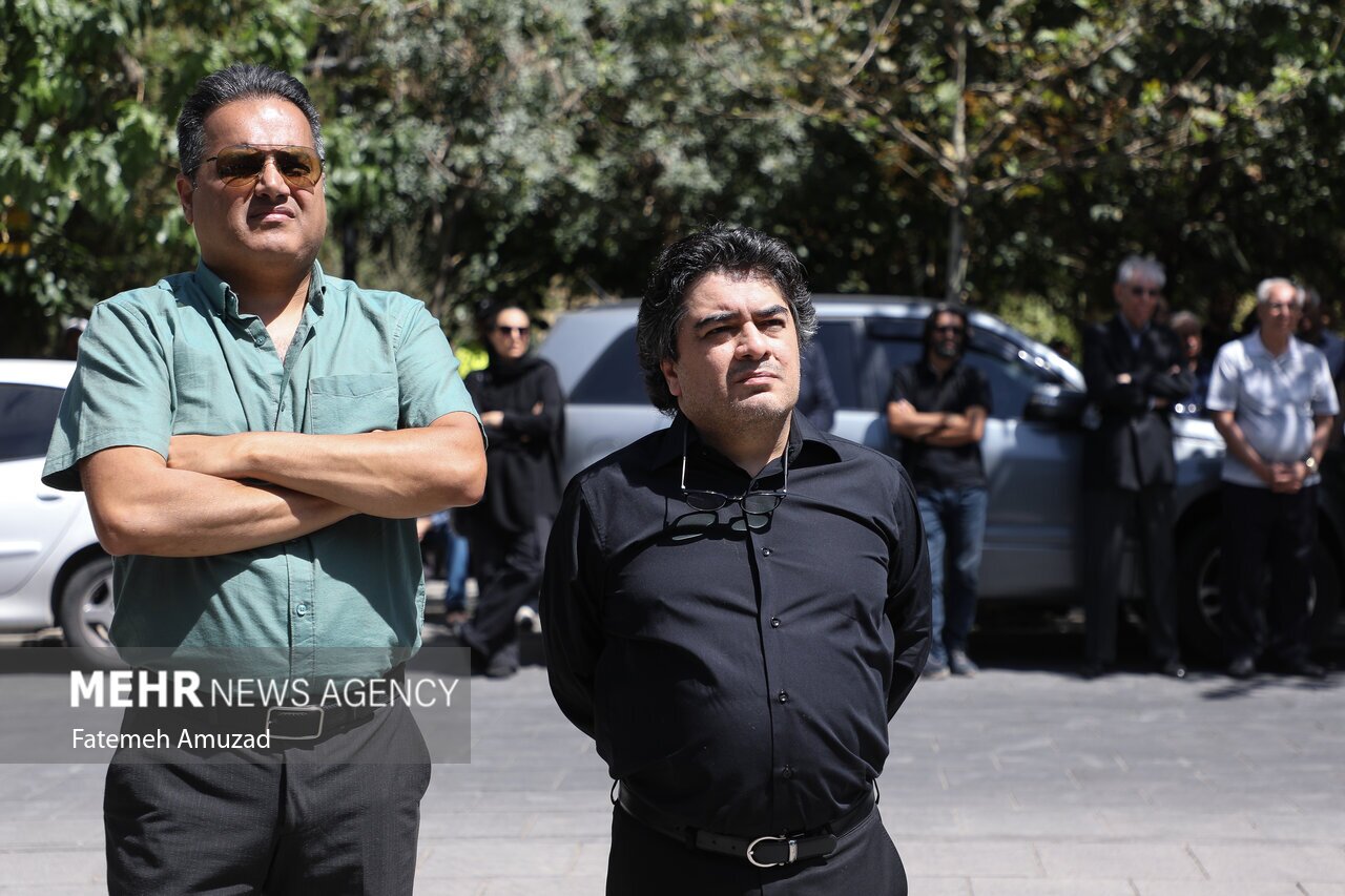 تصاویر: تشییع پیکر مرحوم محمدعلی اسماعیلی نوازنده پیشکسوت تمبک