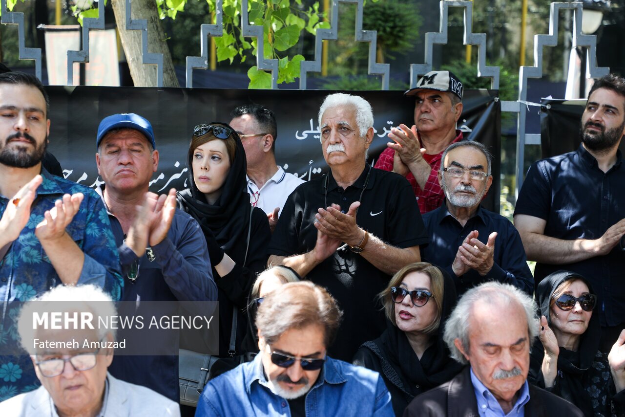 تصاویر: تشییع پیکر مرحوم محمدعلی اسماعیلی نوازنده پیشکسوت تمبک