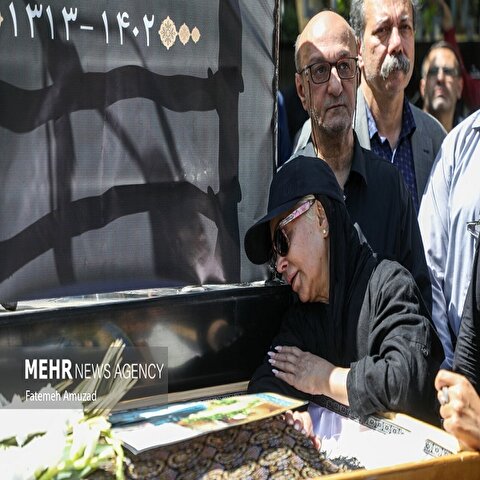 تصاویر: تشییع پیکر مرحوم محمدعلی اسماعیلی نوازنده پیشکسوت تمبک