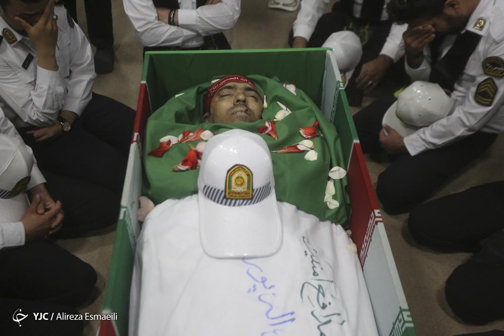 تصاویر: وداع با شهدای حمله تروریستی جاده خاش- تفتان