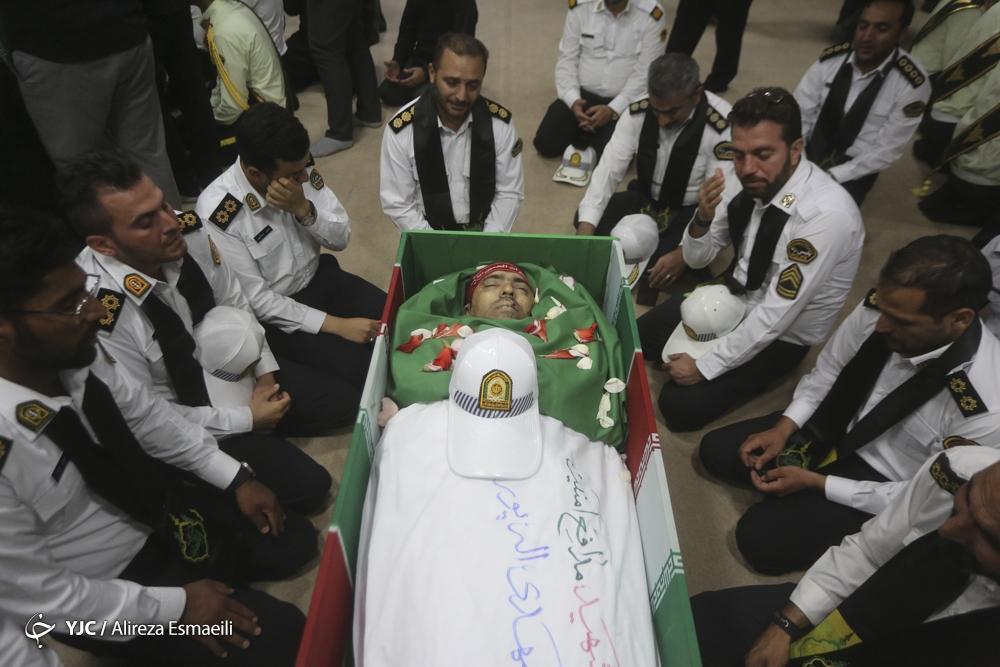 تصاویر: وداع با شهدای حمله تروریستی جاده خاش- تفتان