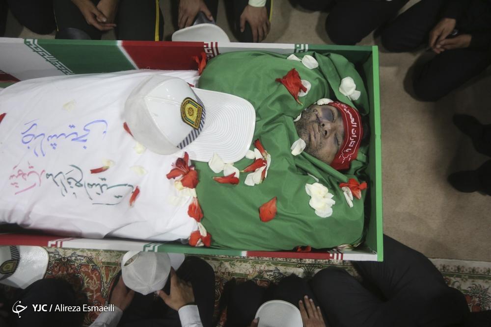 تصاویر: وداع با شهدای حمله تروریستی جاده خاش- تفتان