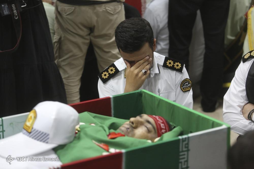 تصاویر: وداع با شهدای حمله تروریستی جاده خاش- تفتان