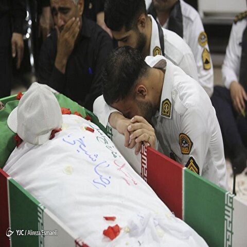 تصاویر: وداع با شهدای حمله تروریستی جاده خاش- تفتان