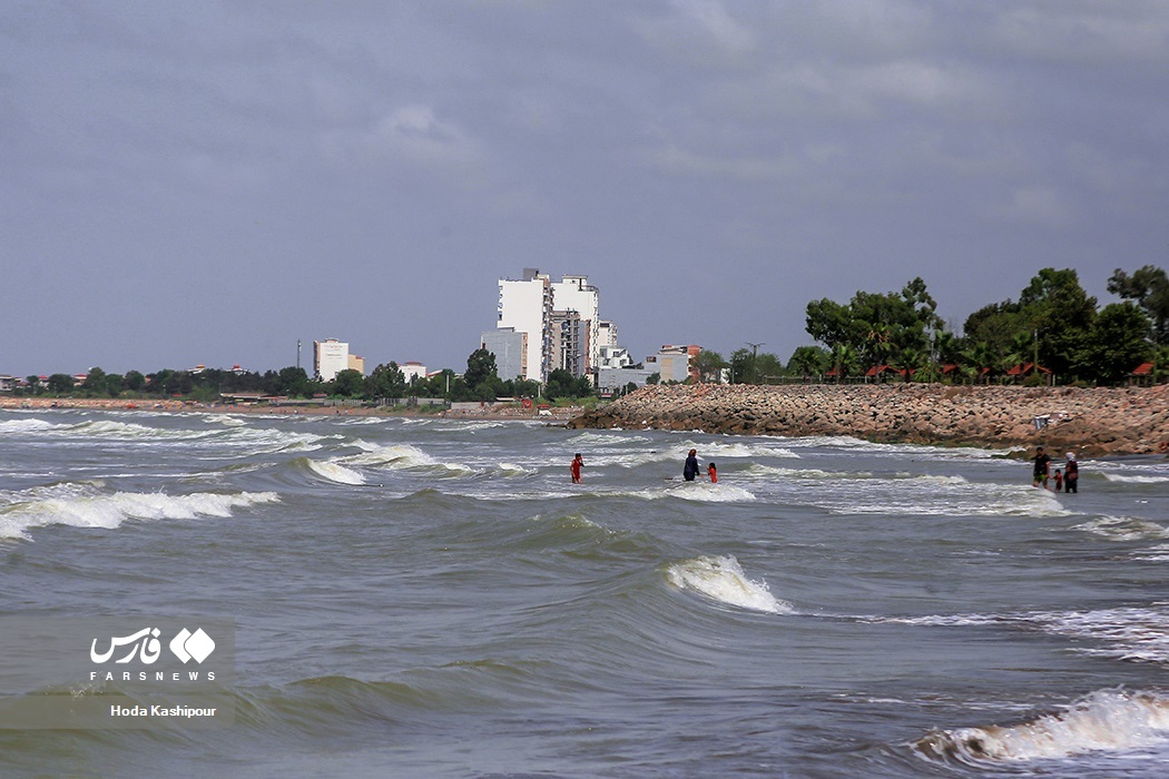 تصاویر: دریای خزر آب می‌رود!