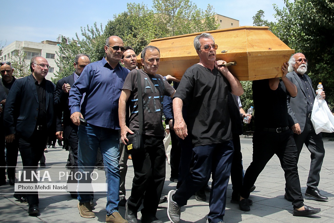 تصاویر: مراسم تشییع زنده‌یاد جلال شباهنگی