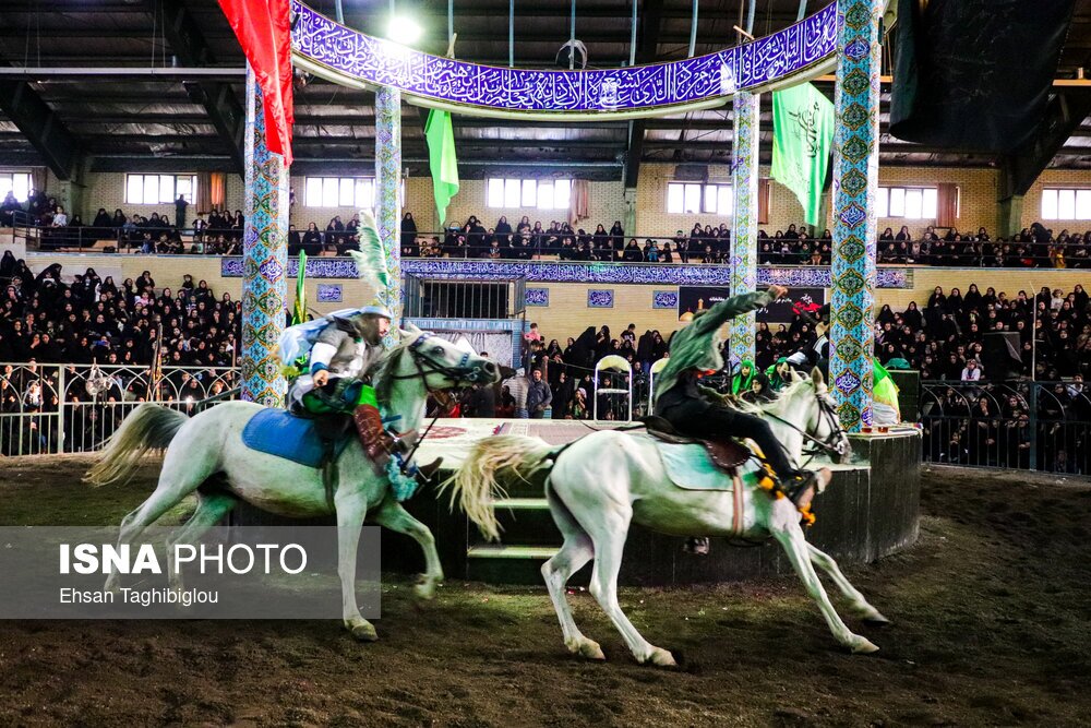 تصاویر:  تعزیه خوانی ۴۰۰ ساله شهر ارمغانخانه