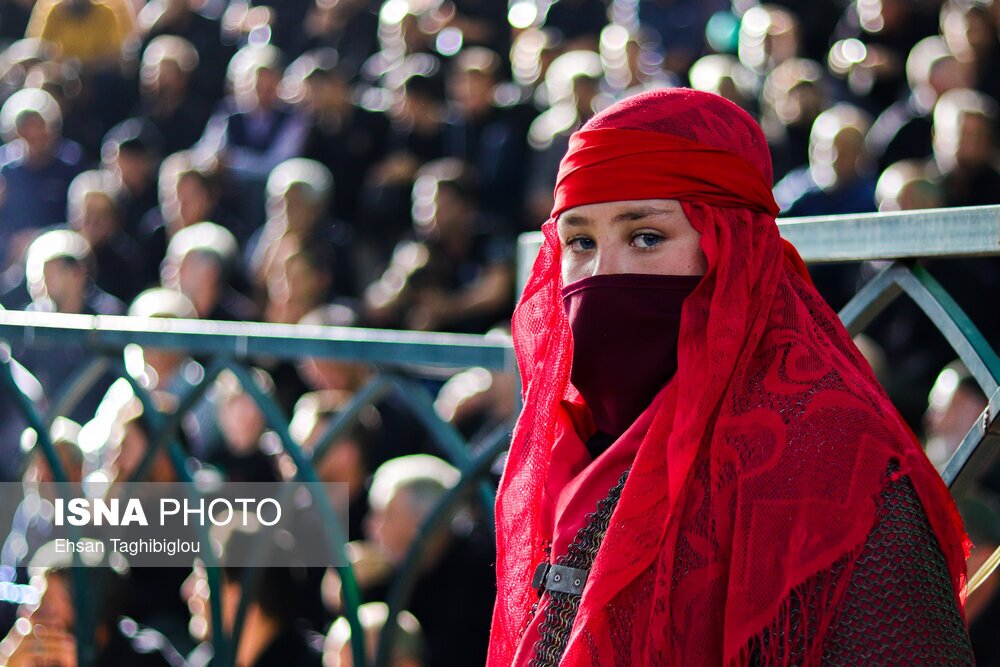 تصاویر:  تعزیه خوانی ۴۰۰ ساله شهر ارمغانخانه