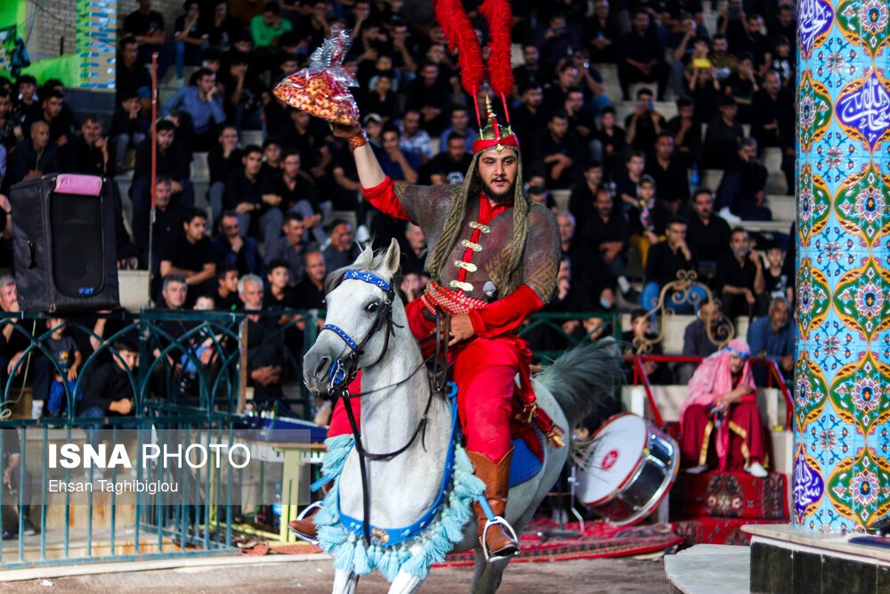 تصاویر:  تعزیه خوانی ۴۰۰ ساله شهر ارمغانخانه