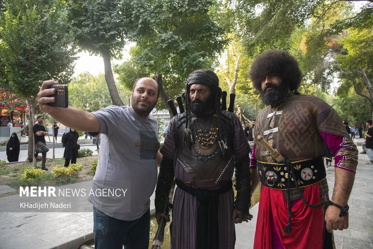 تصاویر: آئین عاشورایی - گذرچهارباغ اصفهان