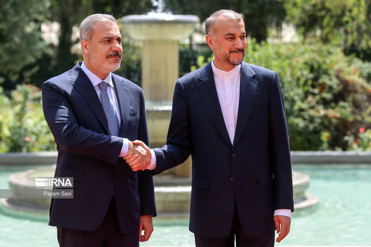 تصاویر: دیدار وزرای خارجه ترکیه و ایران