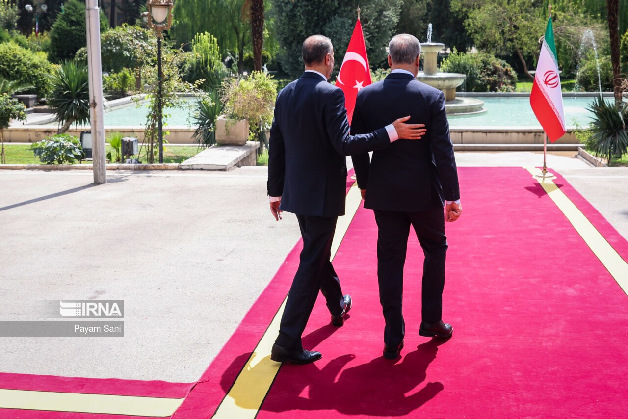 تصاویر: دیدار وزرای خارجه ترکیه و ایران