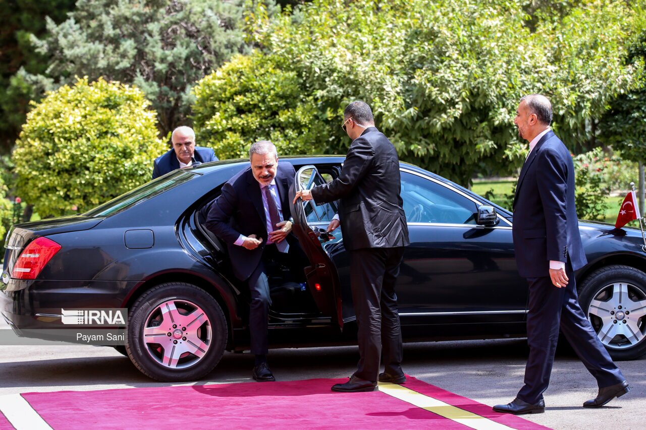 تصاویر: دیدار وزرای خارجه ترکیه و ایران