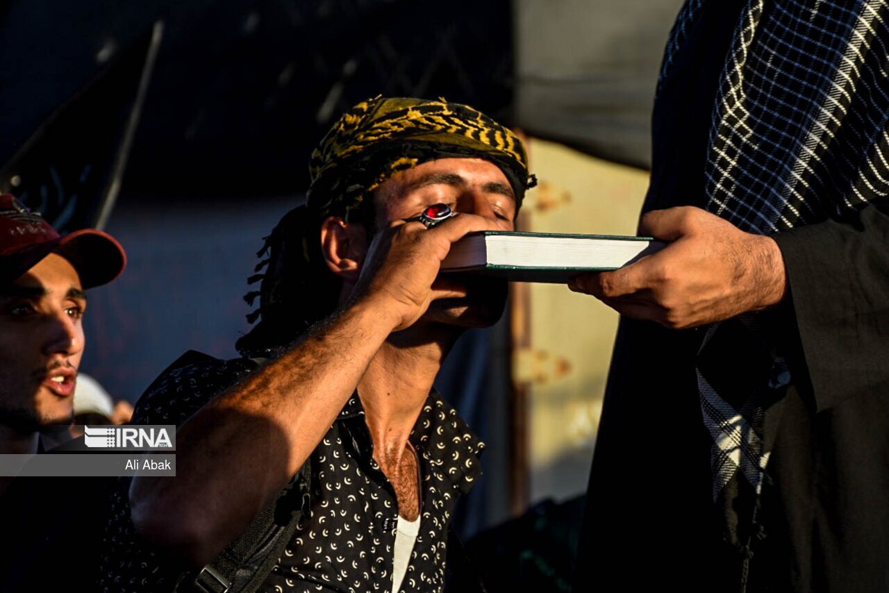 تصاویر: خدمت رسانی به زائران اربعین در مرز مهران