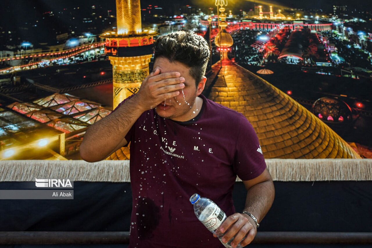 تصاویر: خدمت رسانی به زائران اربعین در مرز مهران